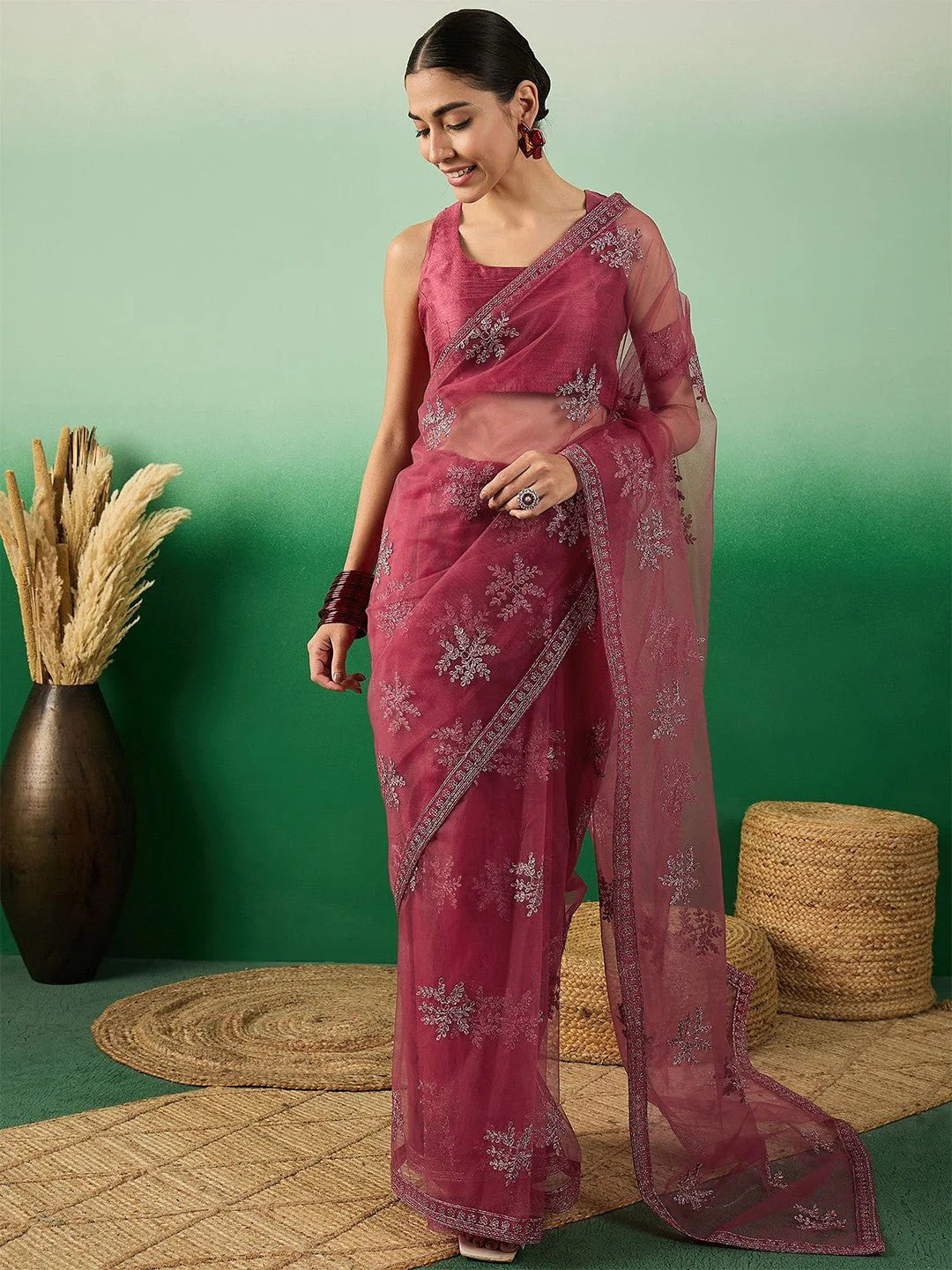Floral Zari Embroidered Saree With Blouse Piece