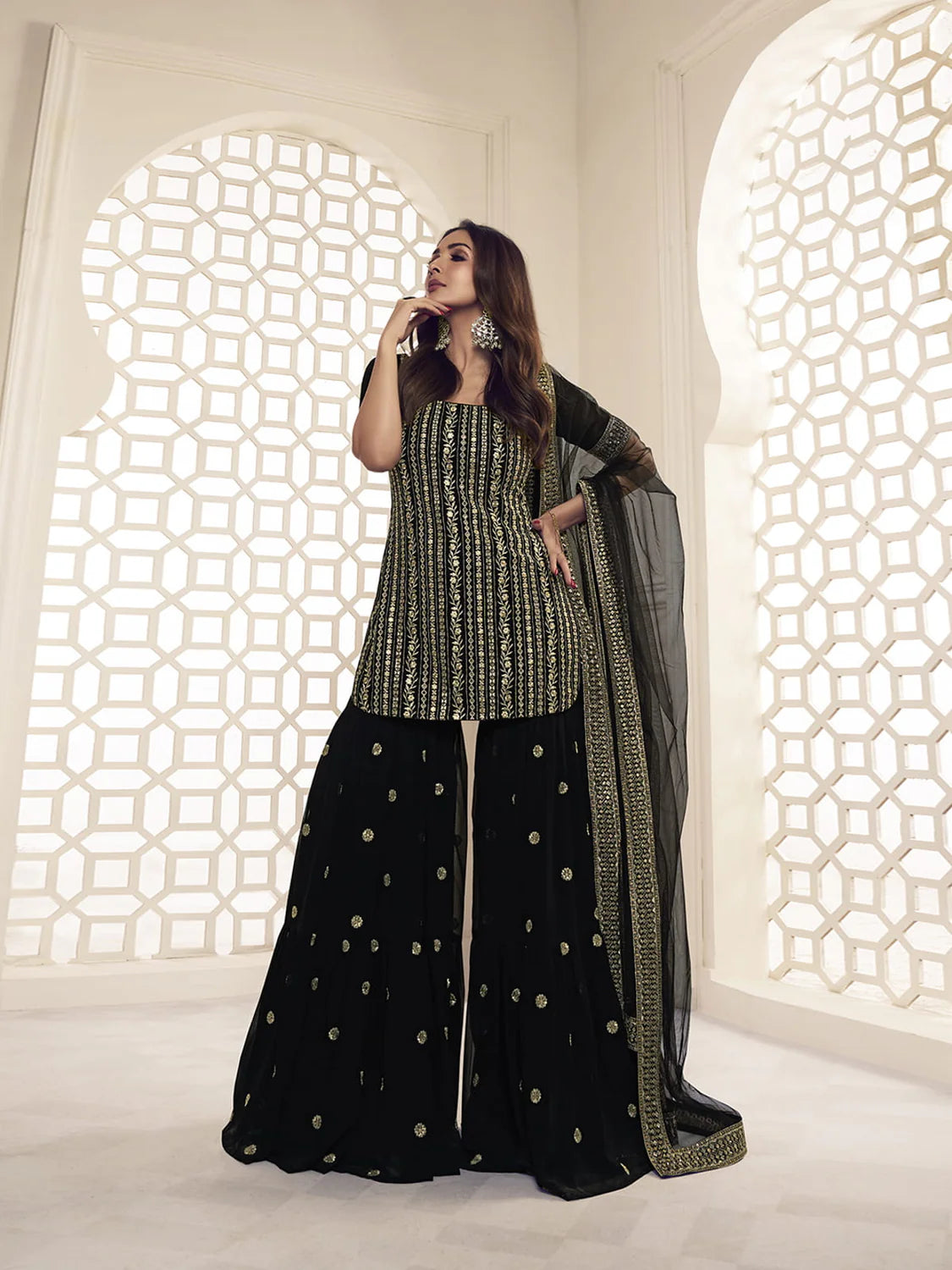 BLACK FLORAL ZARI SEQUINES EMBROIDERED KURTA SET (MALAIKA STYLE)
