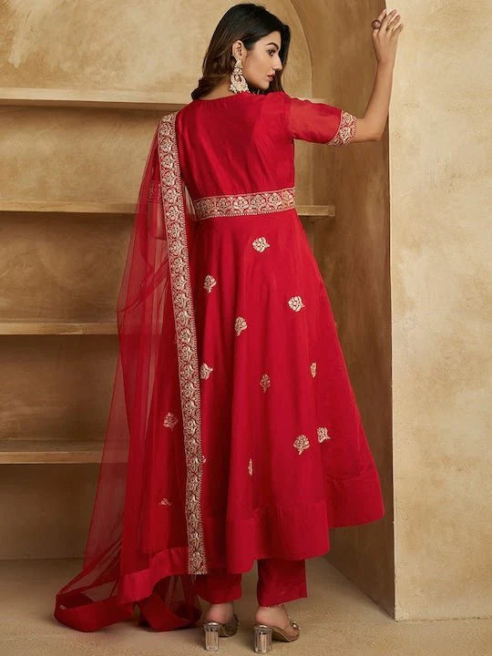 ETHNIC MOTIFS EMBROIDERED HIGH SLIT ZARI KURTA WITH TROUSERS & WITH DUPATTA