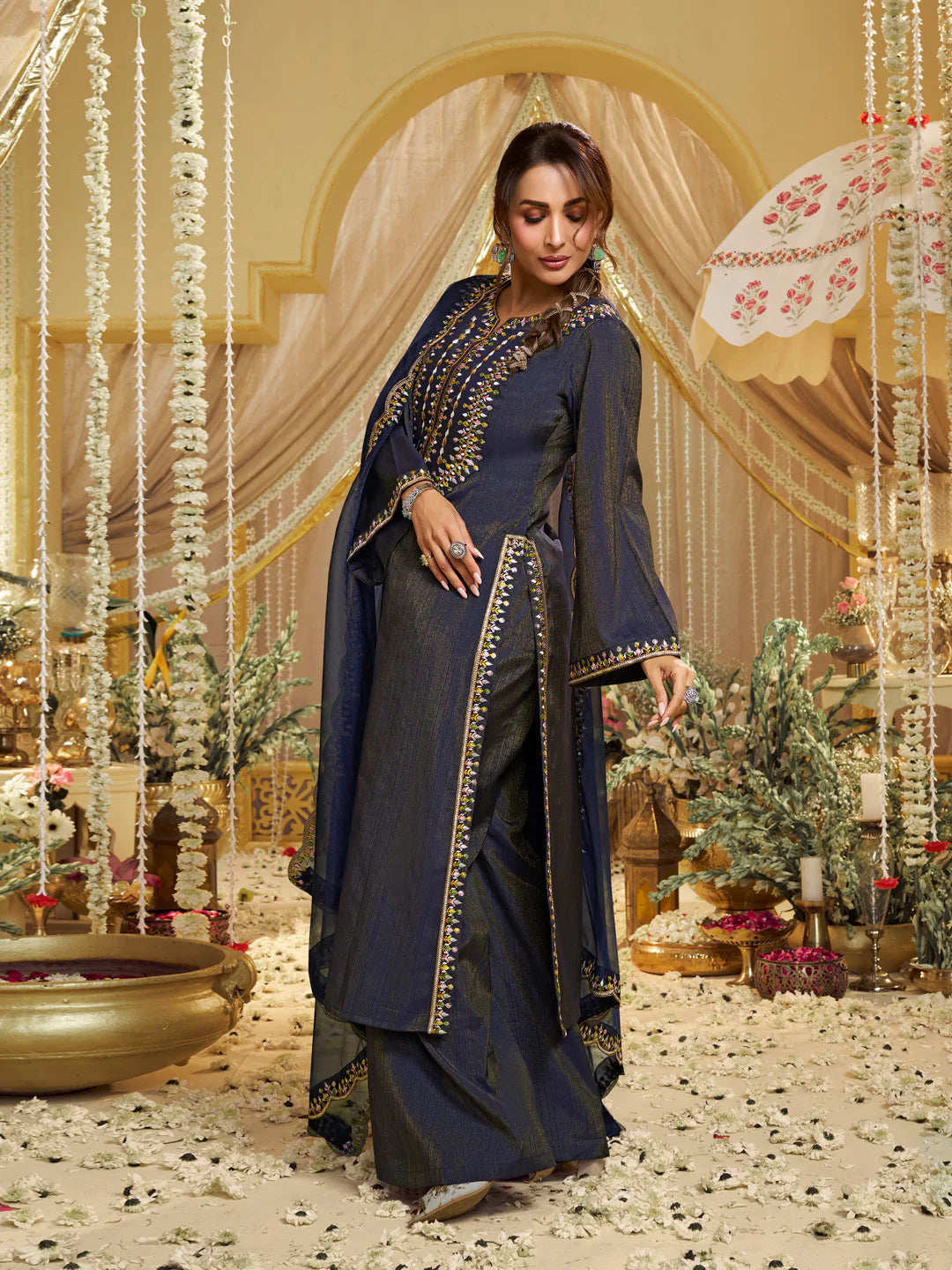Ethnic Motifs Yoke Design Kurta with Palazzos & Dupatta Kurta Sets (Malaika Style)