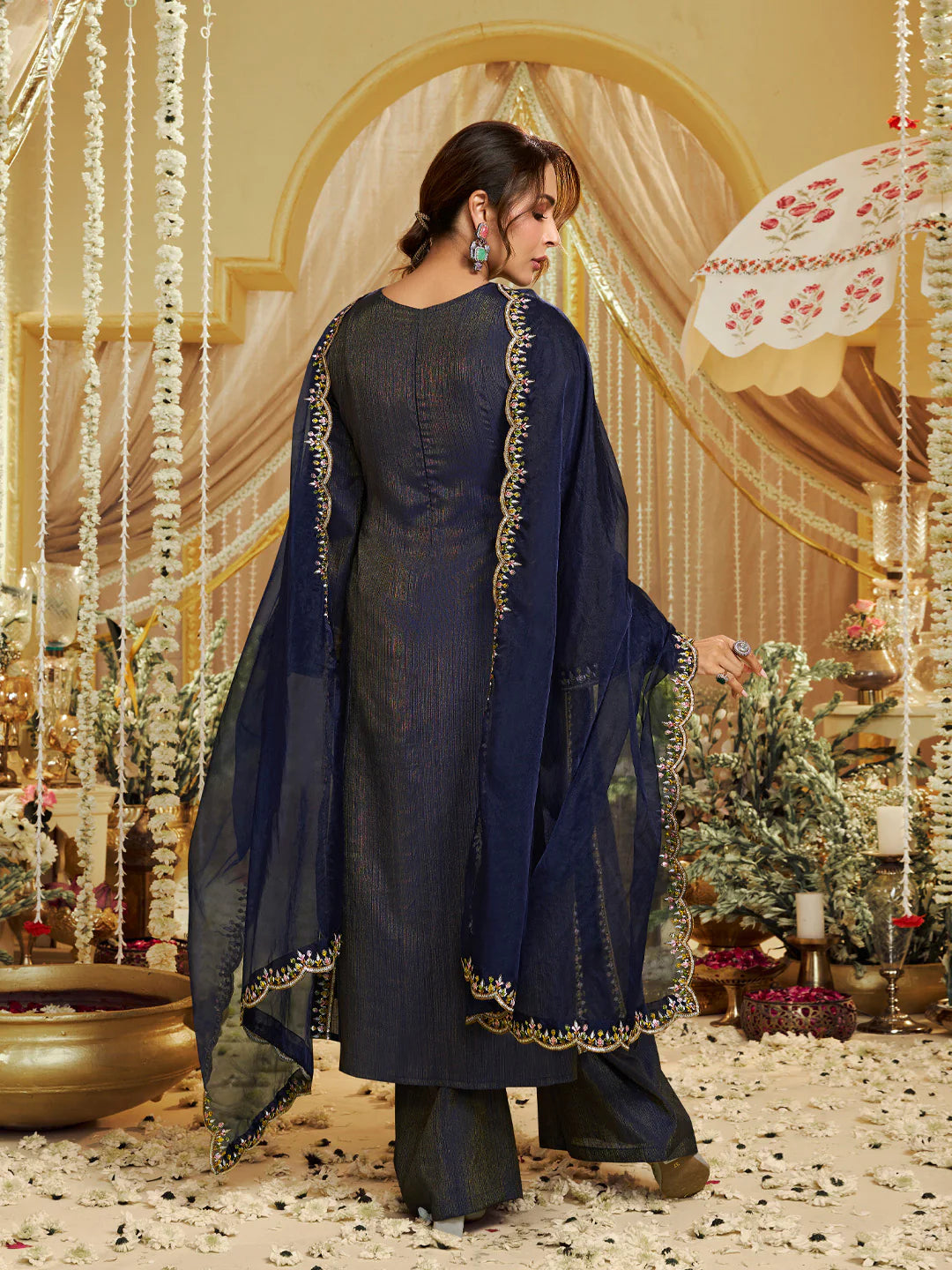 Ethnic Motifs Yoke Design Kurta with Palazzos & Dupatta Kurta Sets (Malaika Style)