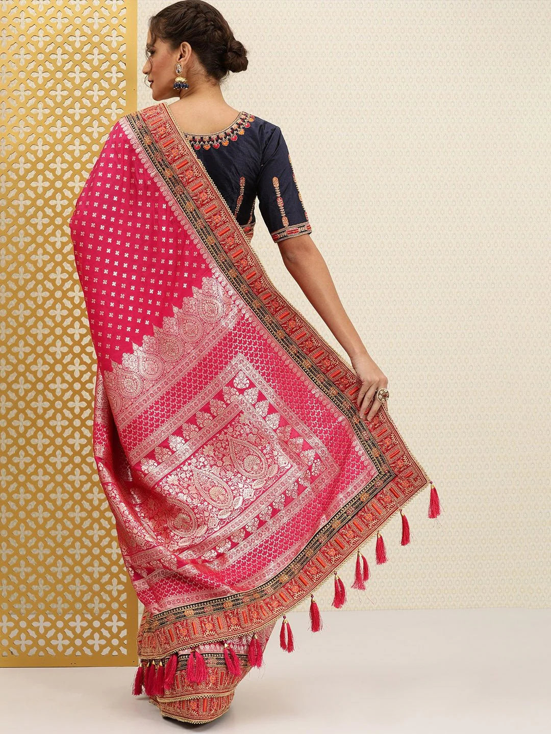 Traditional Banarasi Saree With Embroidered Border & Blouse Piece