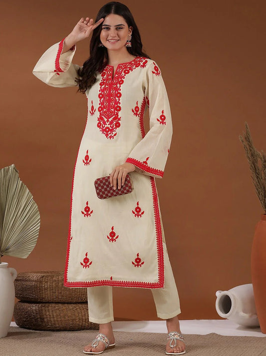 OFF WHITE FLORAL EMBROIDERED NOTCHED NECK THREAD WORK STRAIGHT KURTA WITH TROUSERS